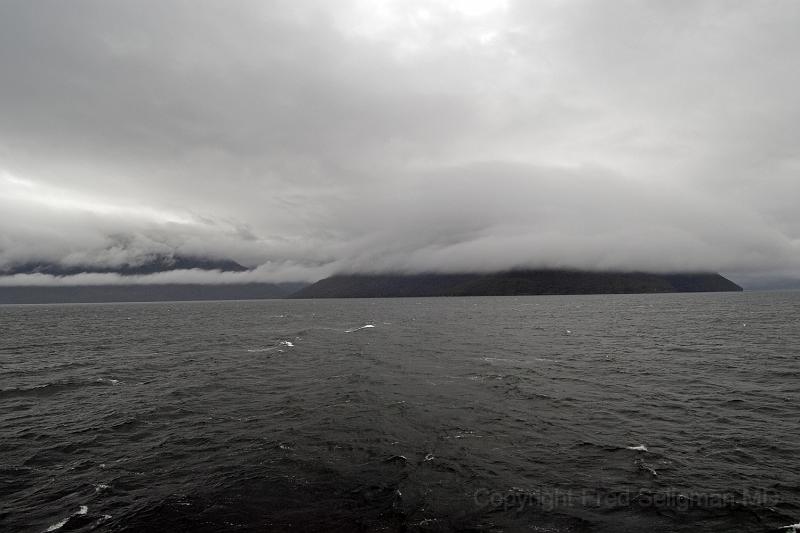 20071216 104213D200 3900x2600.jpg - Cruising Chilean Fjords